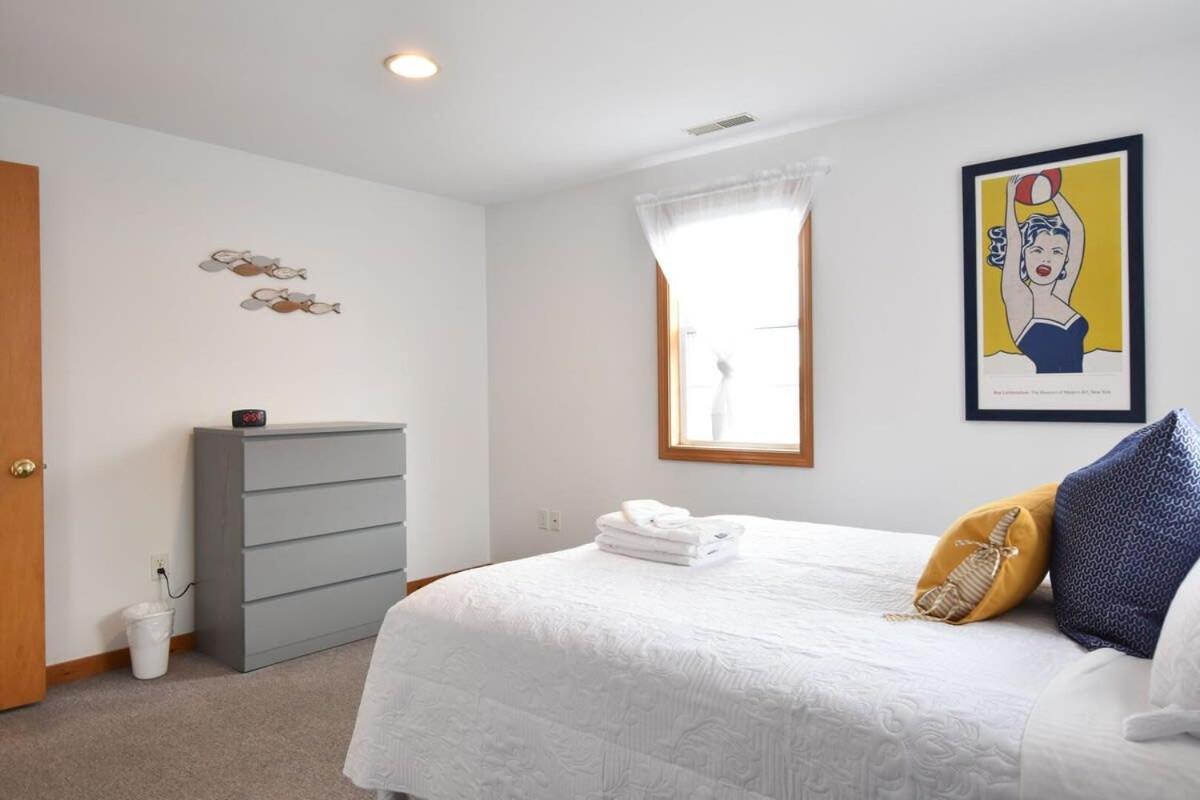 12216 - Beautiful Views Of Cape Cod Bay Access To Private Beach Easy Access To P-Town ترورو المظهر الخارجي الصورة