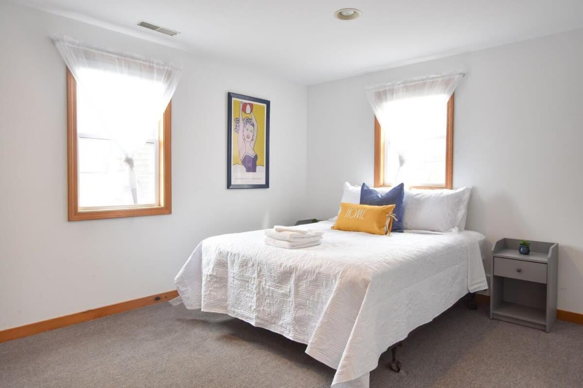 12216 - Beautiful Views Of Cape Cod Bay Access To Private Beach Easy Access To P-Town ترورو المظهر الخارجي الصورة
