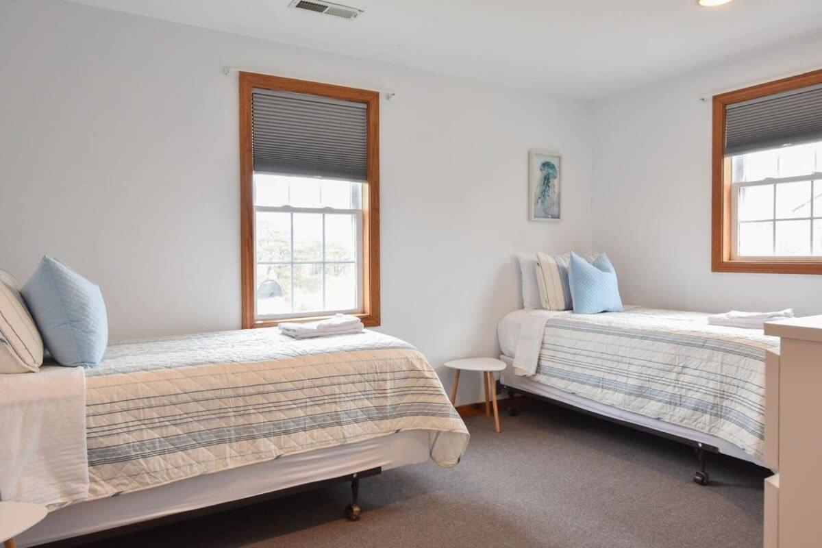 12216 - Beautiful Views Of Cape Cod Bay Access To Private Beach Easy Access To P-Town ترورو المظهر الخارجي الصورة