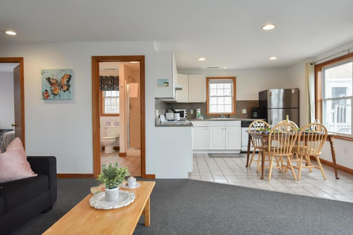 12216 - Beautiful Views Of Cape Cod Bay Access To Private Beach Easy Access To P-Town ترورو المظهر الخارجي الصورة